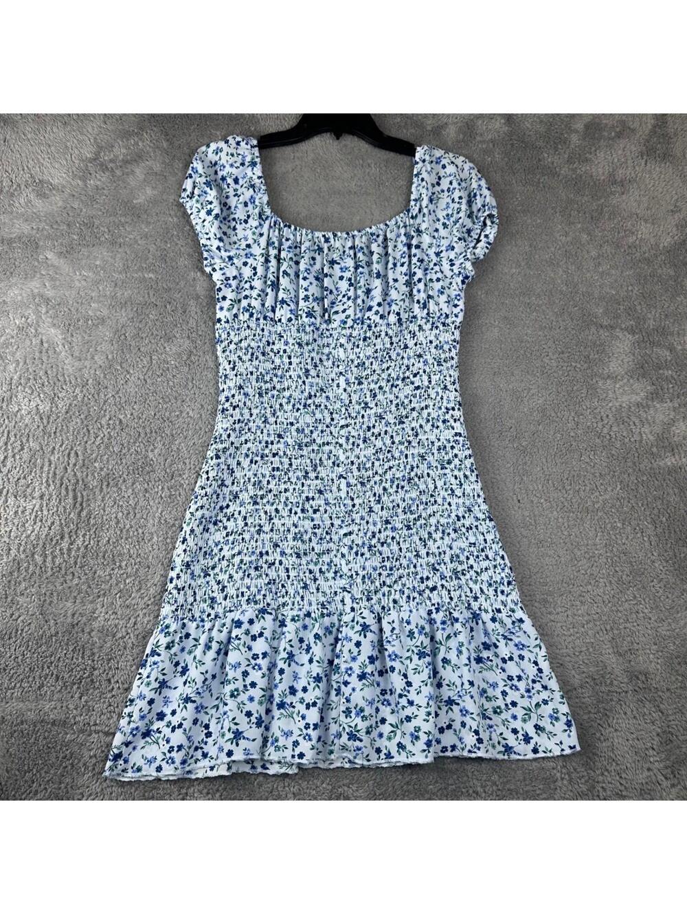 Wild Fable Smocked Mini Dress Womens Medium Blue White Floral Puff Sleeve Ruffle - Picture 6 of 6
